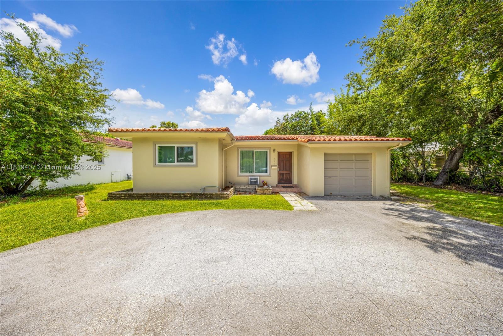 Property for Sale at 810 Ne 119th St, Biscayne Park, Miami-Dade County, Florida - Bedrooms: 2 
Bathrooms: 2  - $899,000
