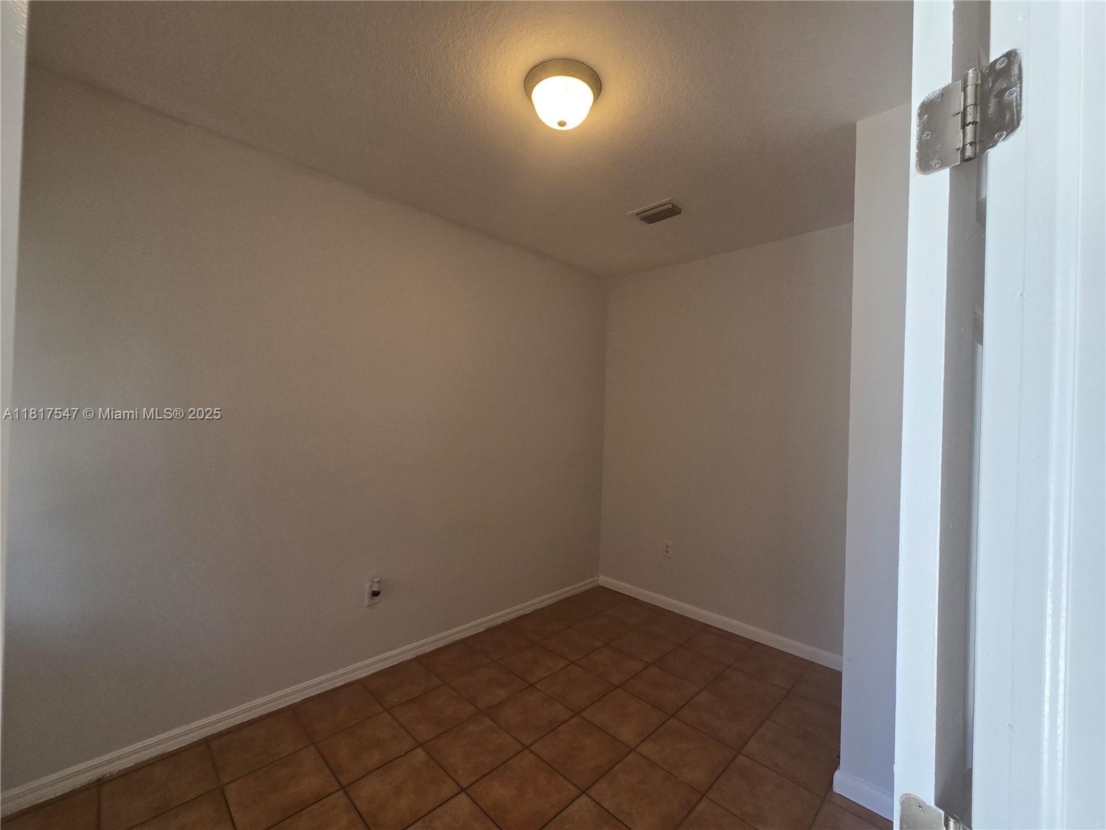 1627 SE 30th St 1627
