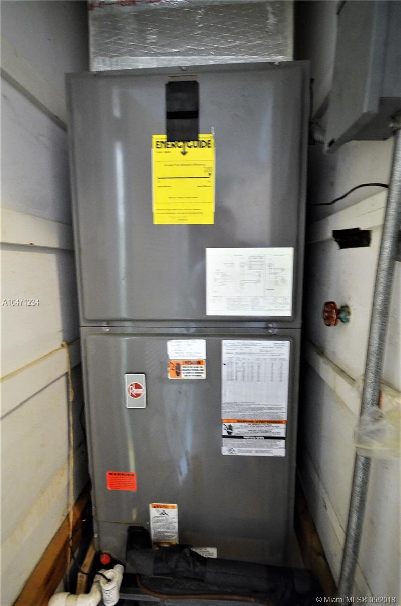 BRICKELL ESTATES - Residential