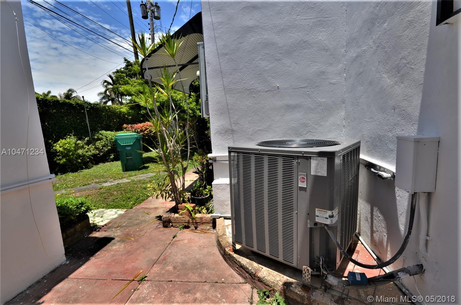 BRICKELL ESTATES - Residential