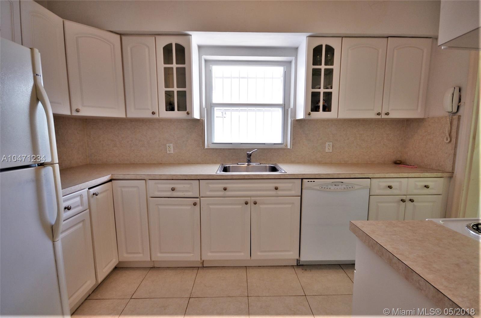 BRICKELL ESTATES - Residential