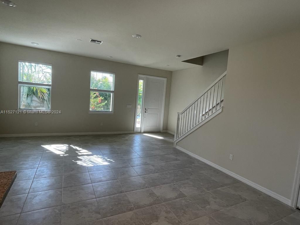 Photo of 4164 Greenway Dr, Hollywood, FL 33021 (MLS # A11527121)