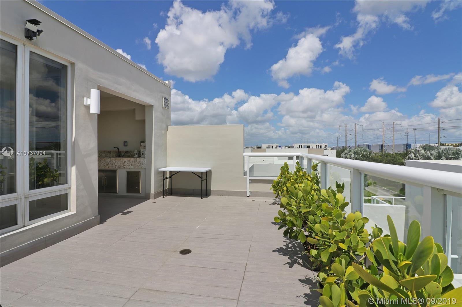 LANDMARK AT DORAL - Residential Lease