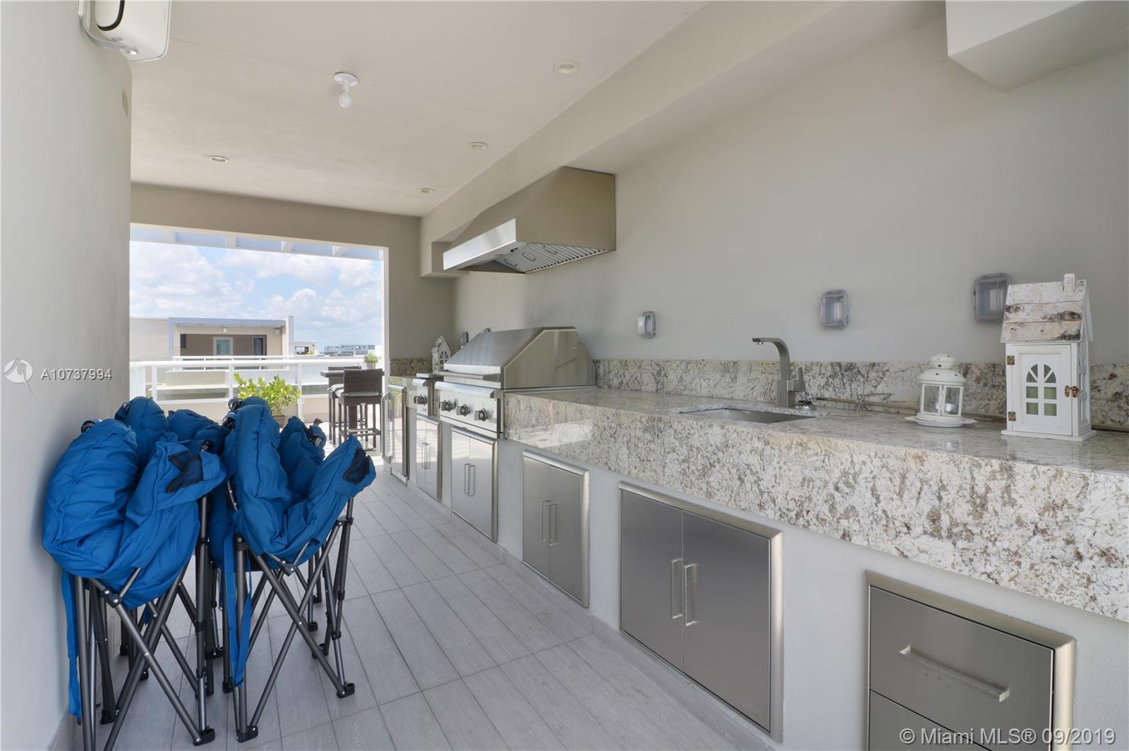 LANDMARK AT DORAL - Residential Lease