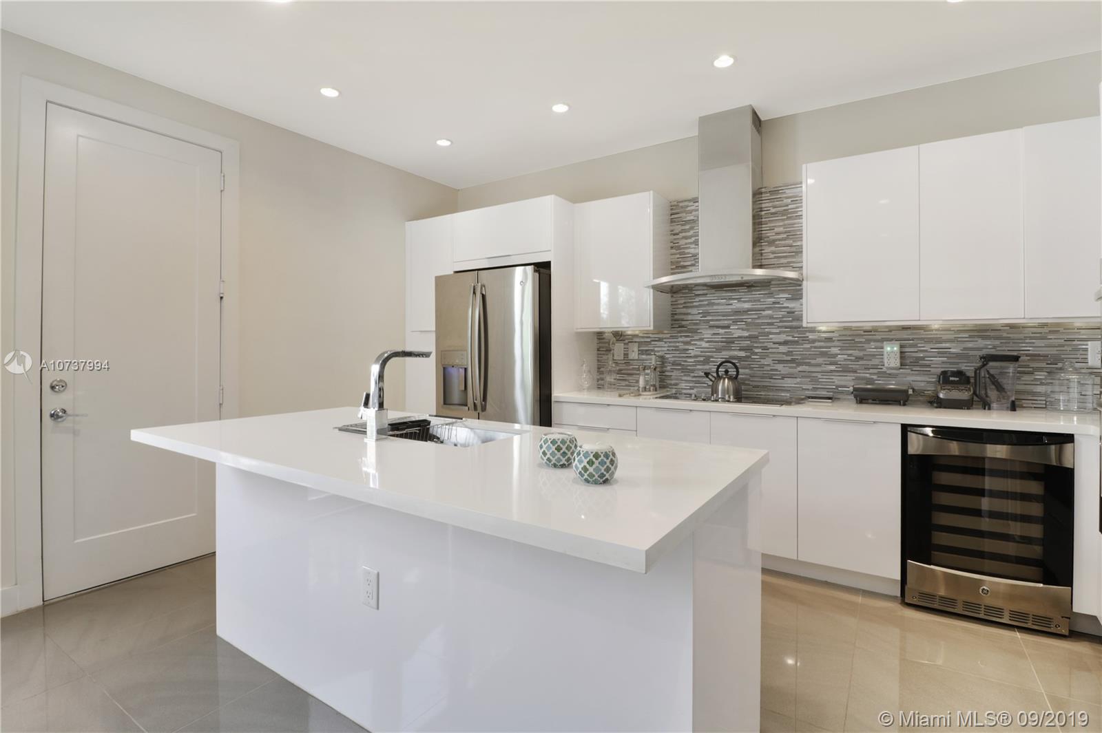 LANDMARK AT DORAL - Residential Lease