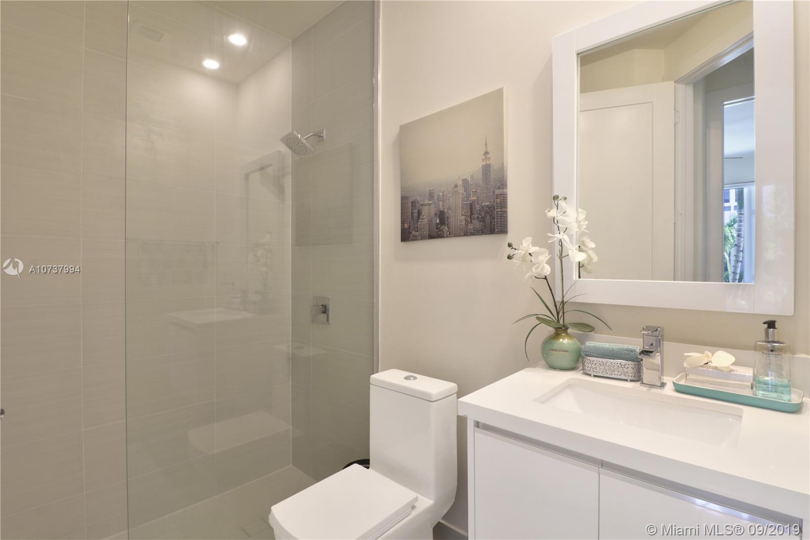 LANDMARK AT DORAL - Residential Lease