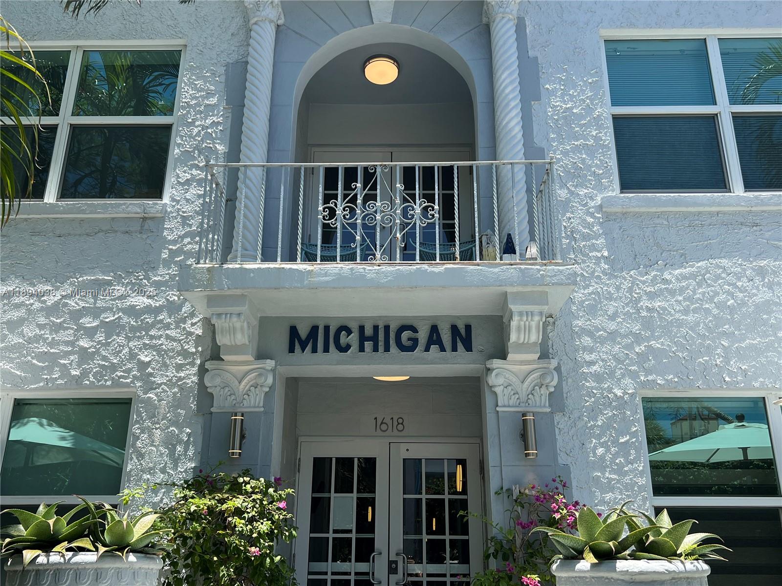 THE MICHIGAN CONDO - Residential Lease