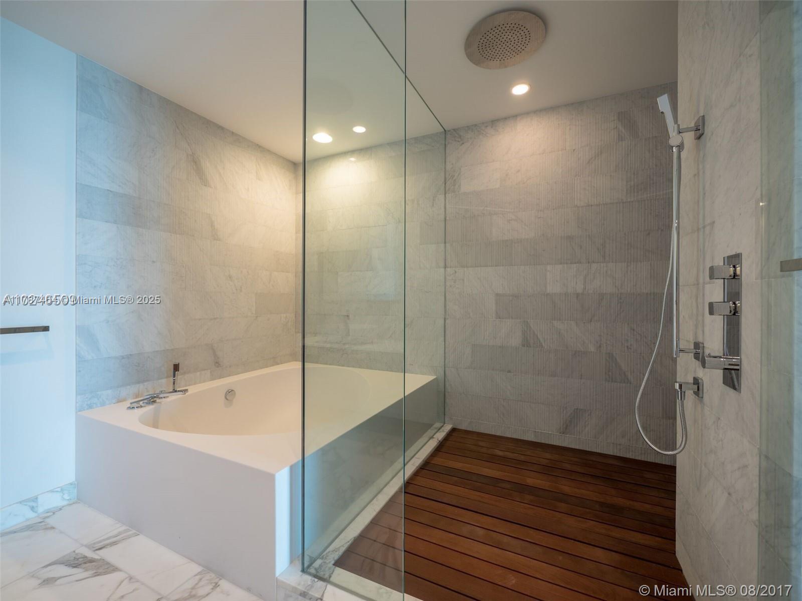 OCEANA BAL HARBOUR CONDO - Residential Lease