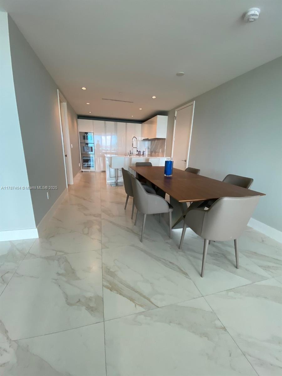 OCEANA BAL HARBOUR CONDO - Residential Lease