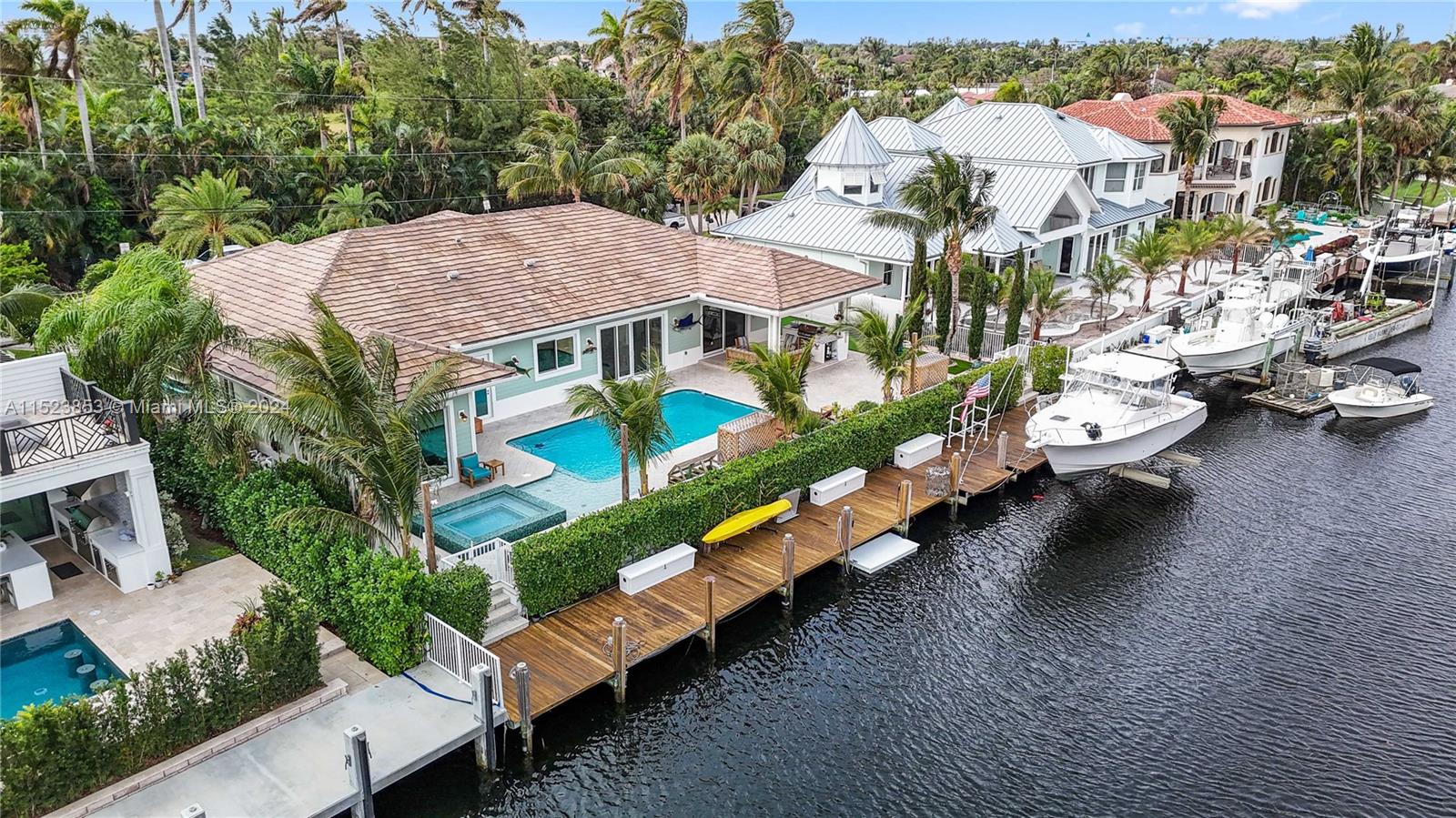 HILLSBORO ISLES - Residential