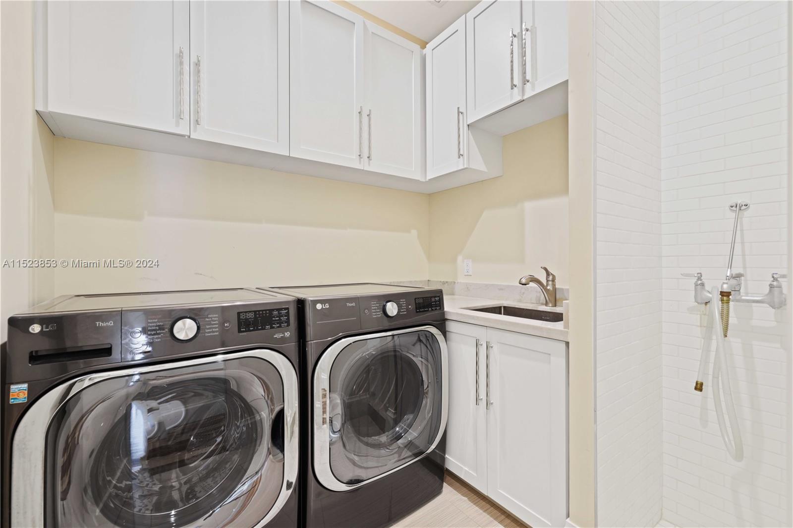 HILLSBORO ISLES - Residential