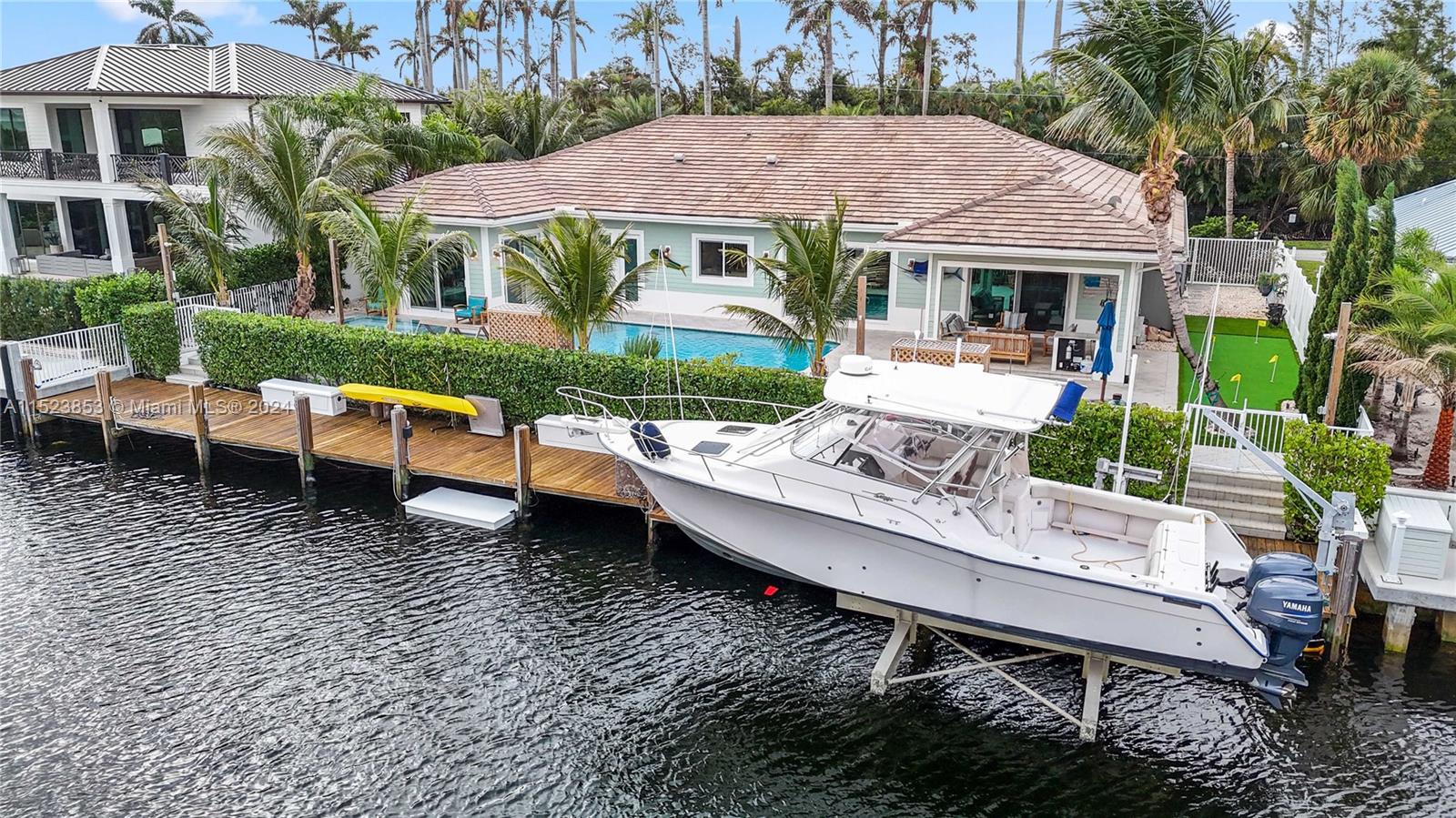 HILLSBORO ISLES - Residential