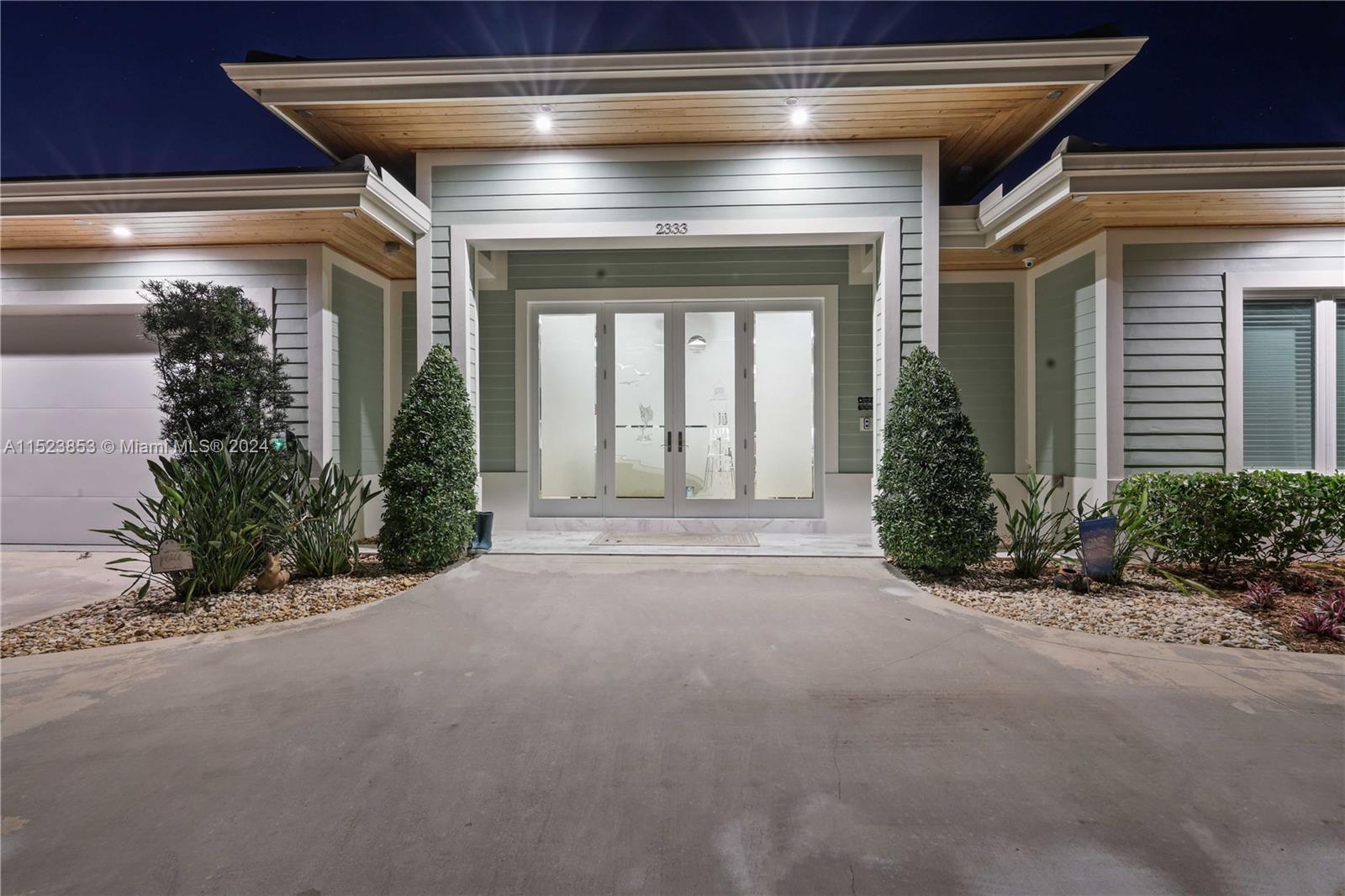 HILLSBORO ISLES - Residential