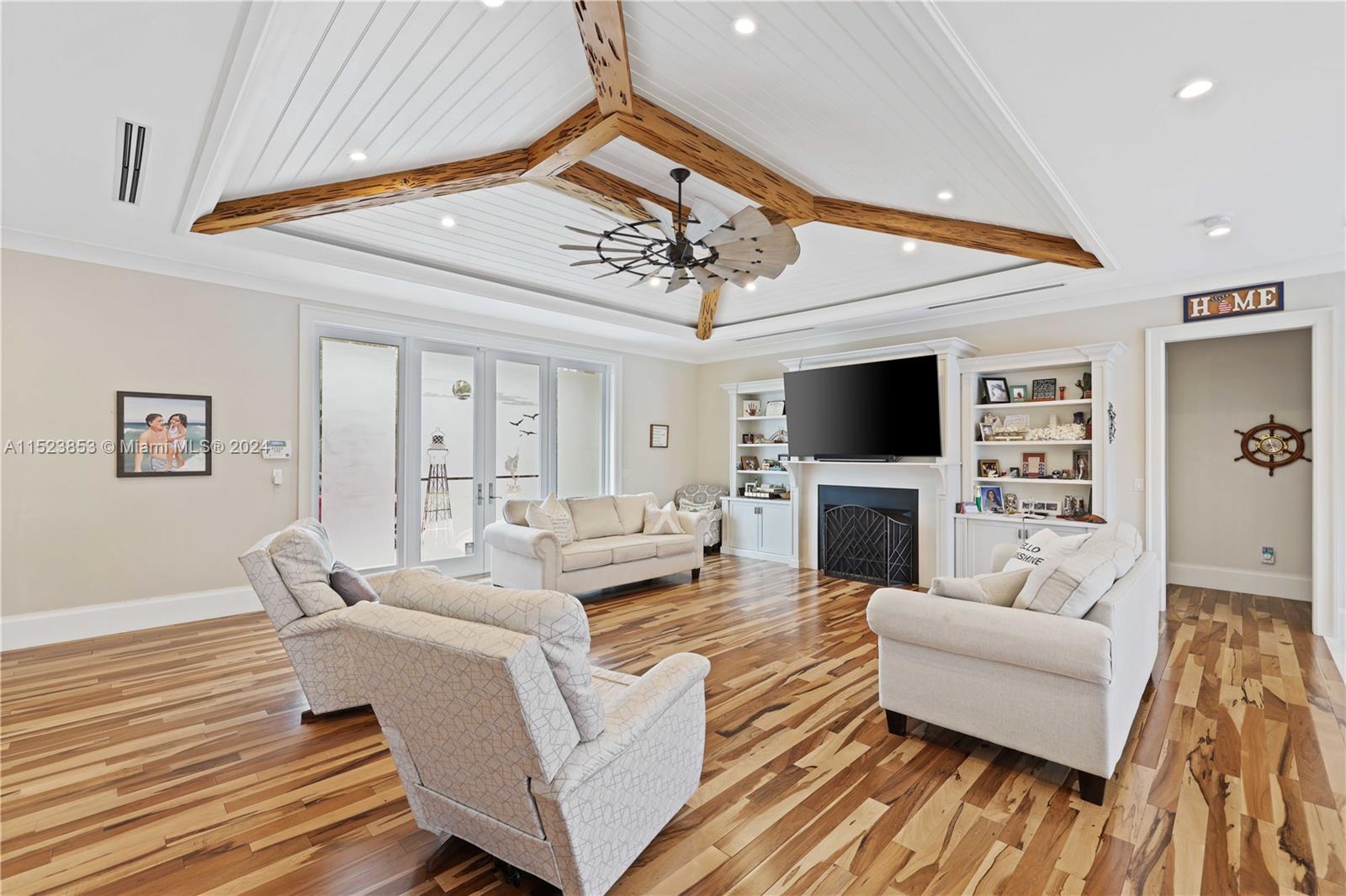 HILLSBORO ISLES - Residential