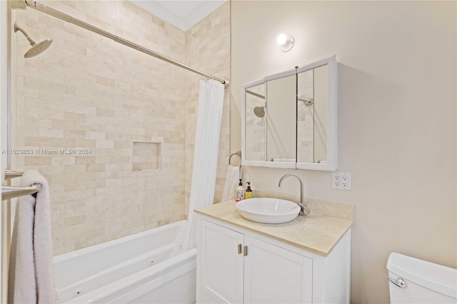 HILLSBORO ISLES - Residential