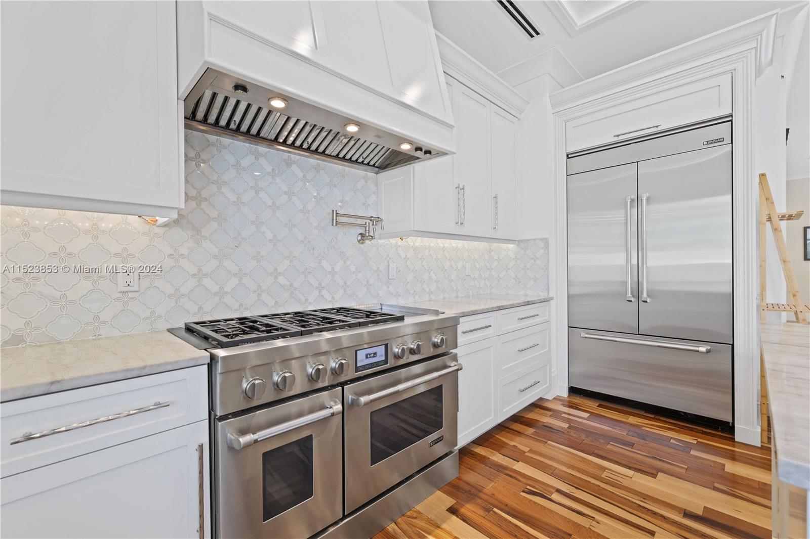 HILLSBORO ISLES - Residential