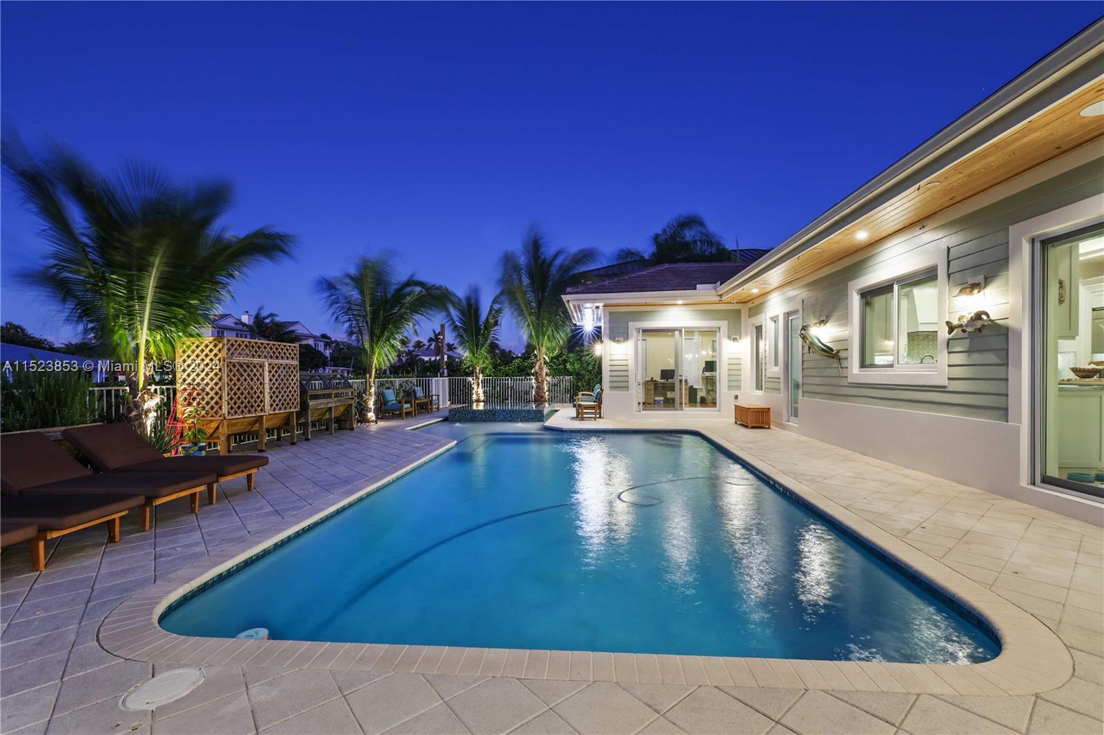 HILLSBORO ISLES - Residential