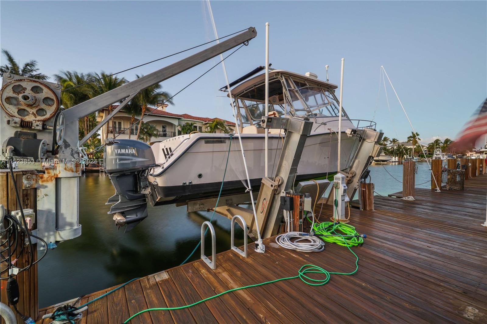 HILLSBORO ISLES - Residential