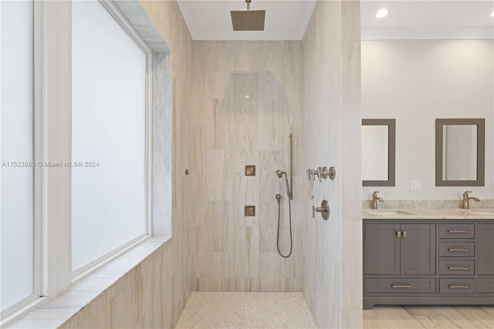 HILLSBORO ISLES - Residential