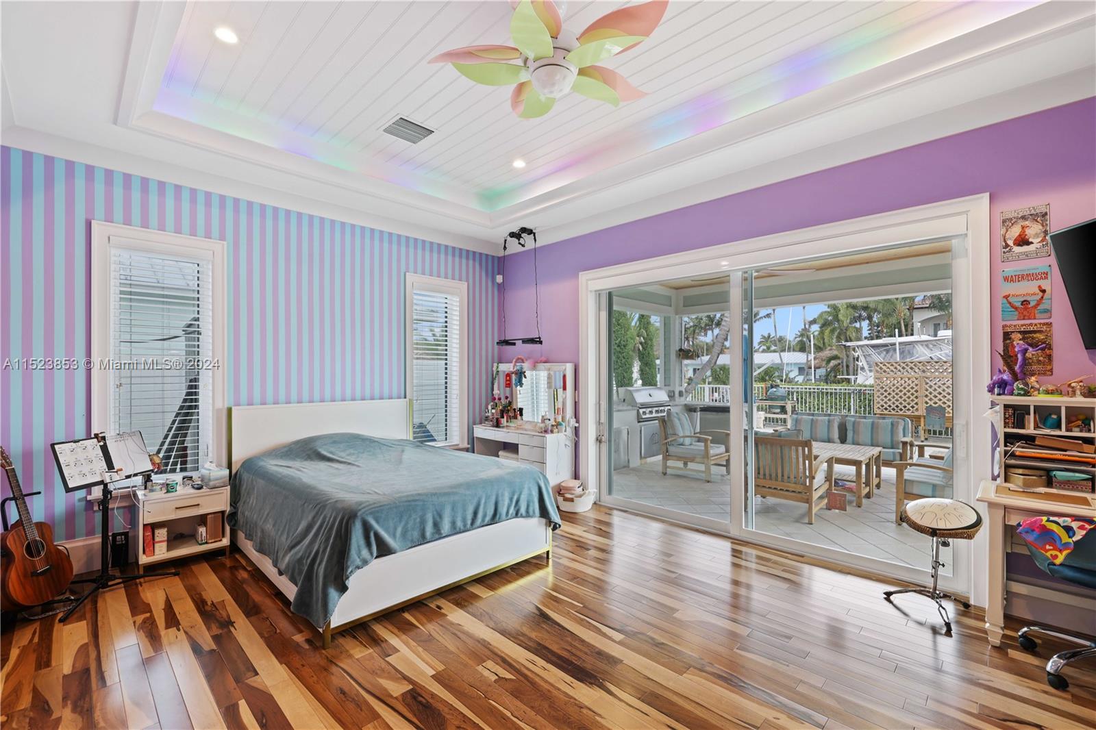 HILLSBORO ISLES - Residential