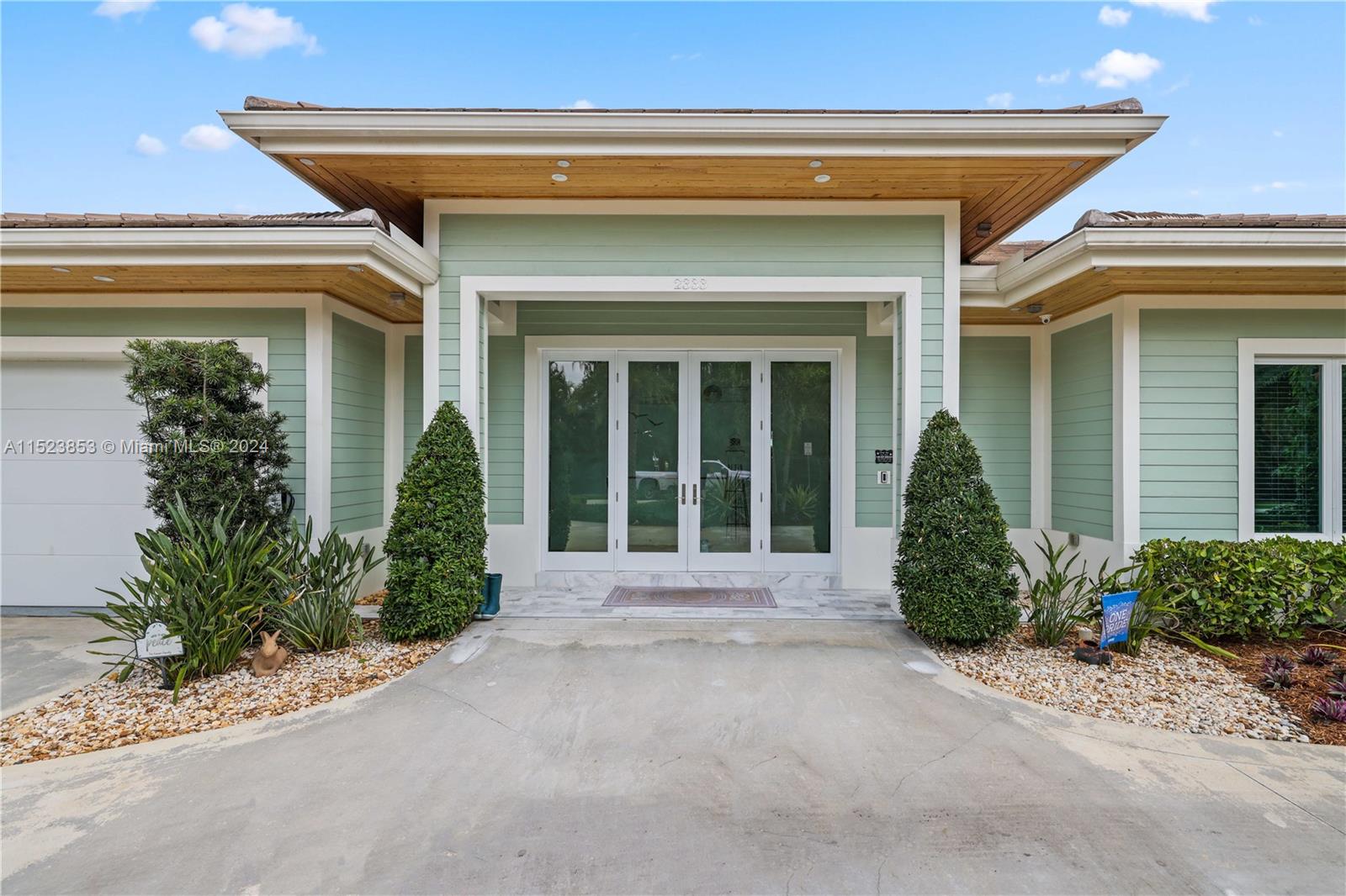 HILLSBORO ISLES - Residential