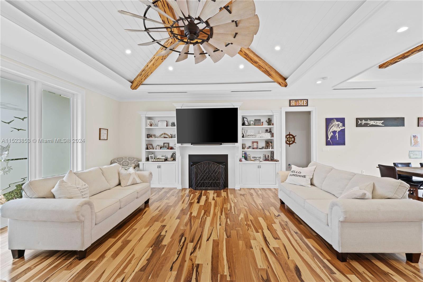 HILLSBORO ISLES - Residential