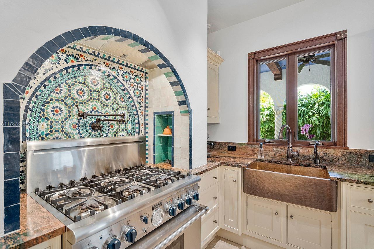 CORAL GABLES SEC A - Residential