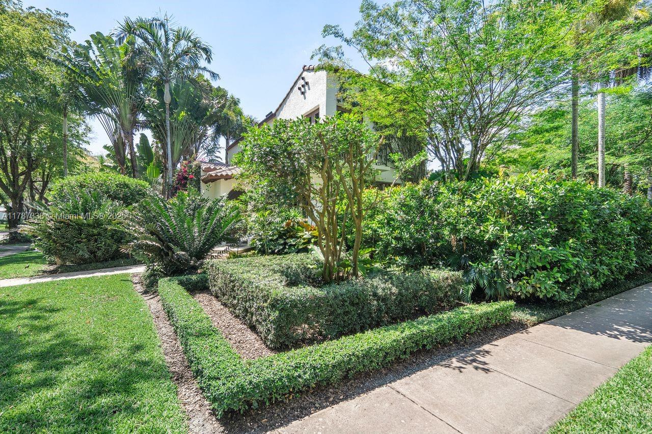 CORAL GABLES SEC A - Residential