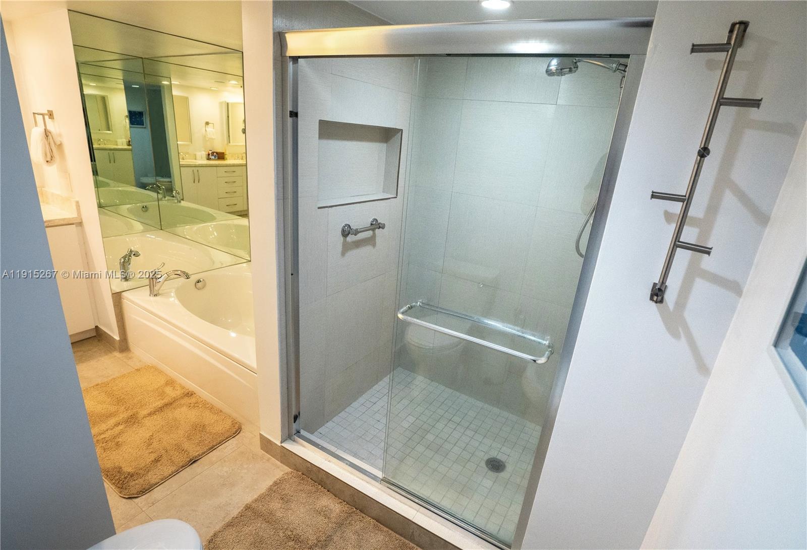 VENETIA CONDO - Residential Lease