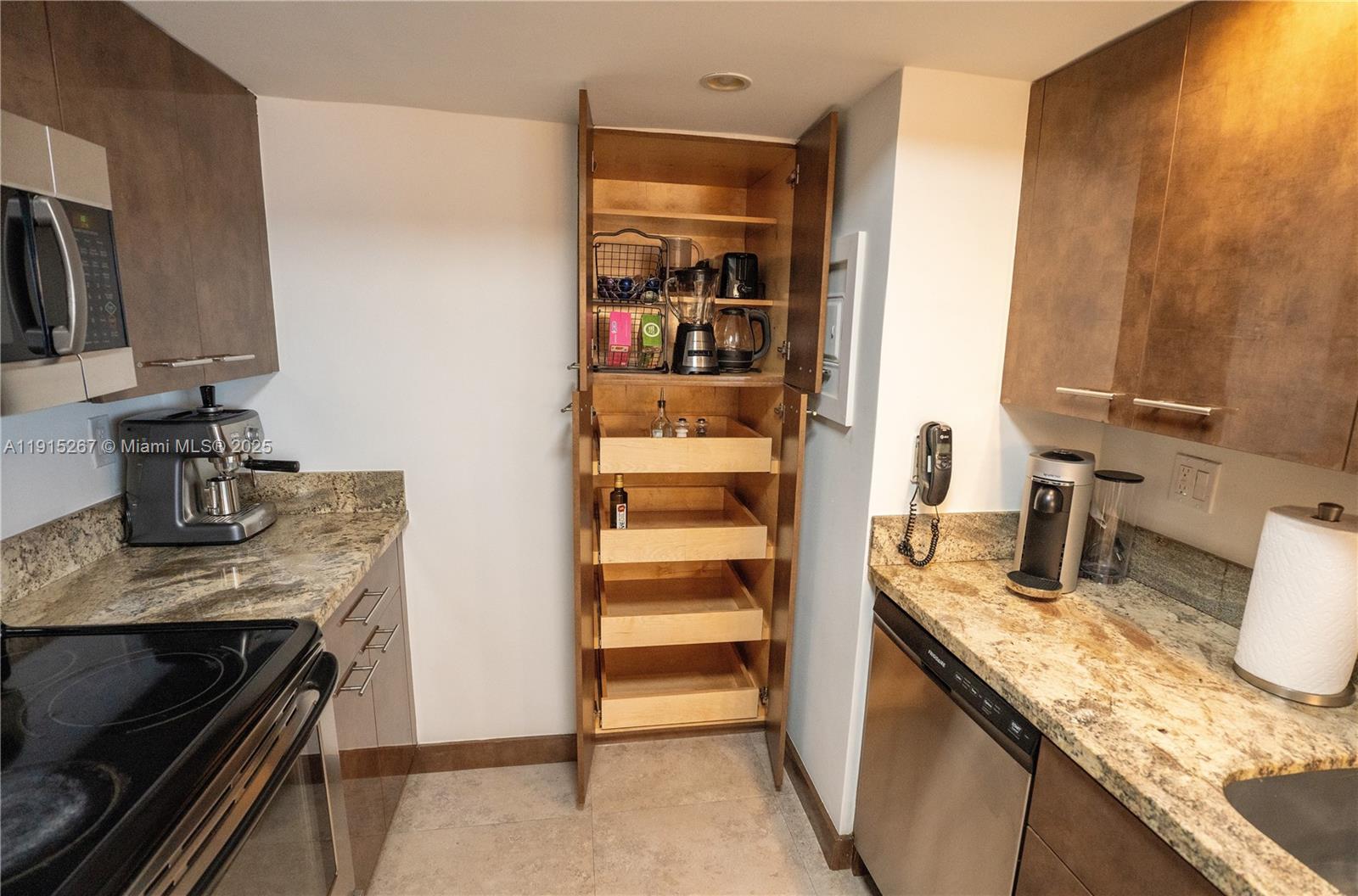 VENETIA CONDO - Residential Lease