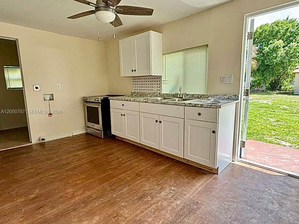 EMANCIPATION PARK - Residential Lease