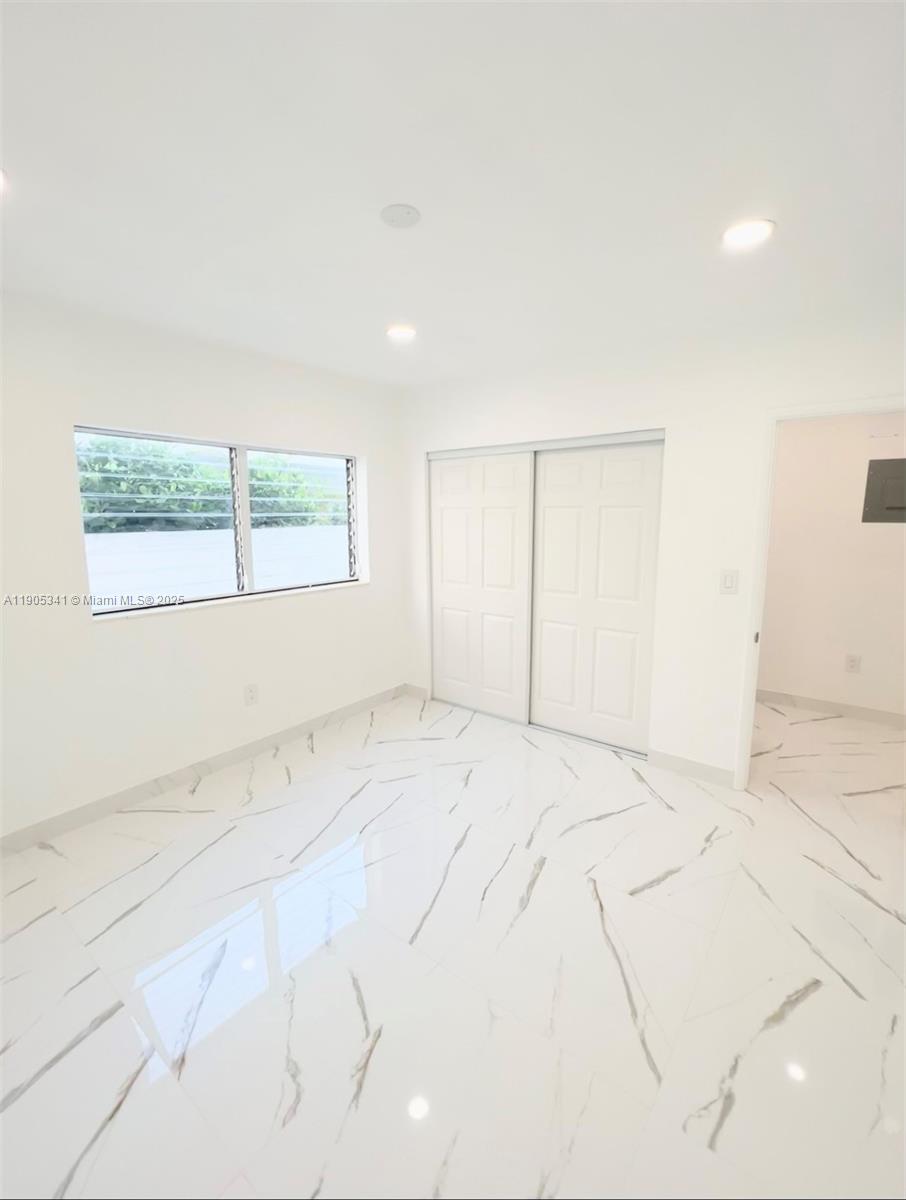 BLUE SKY CONDO - Residential Lease