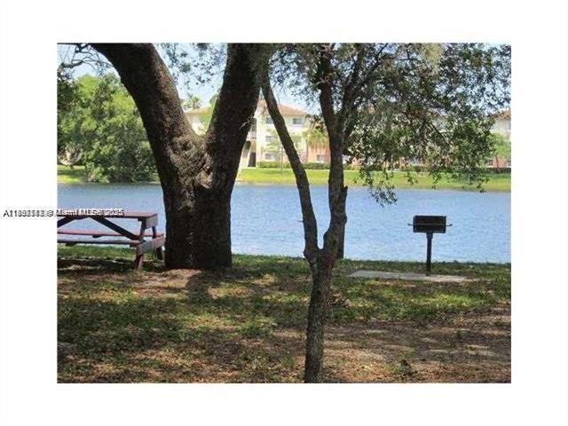 LAKEWOOD AT EMERALD HILLS - Residential Lease