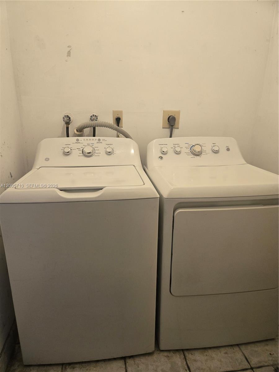 BELFORT CONDOMINIUM J - Residential