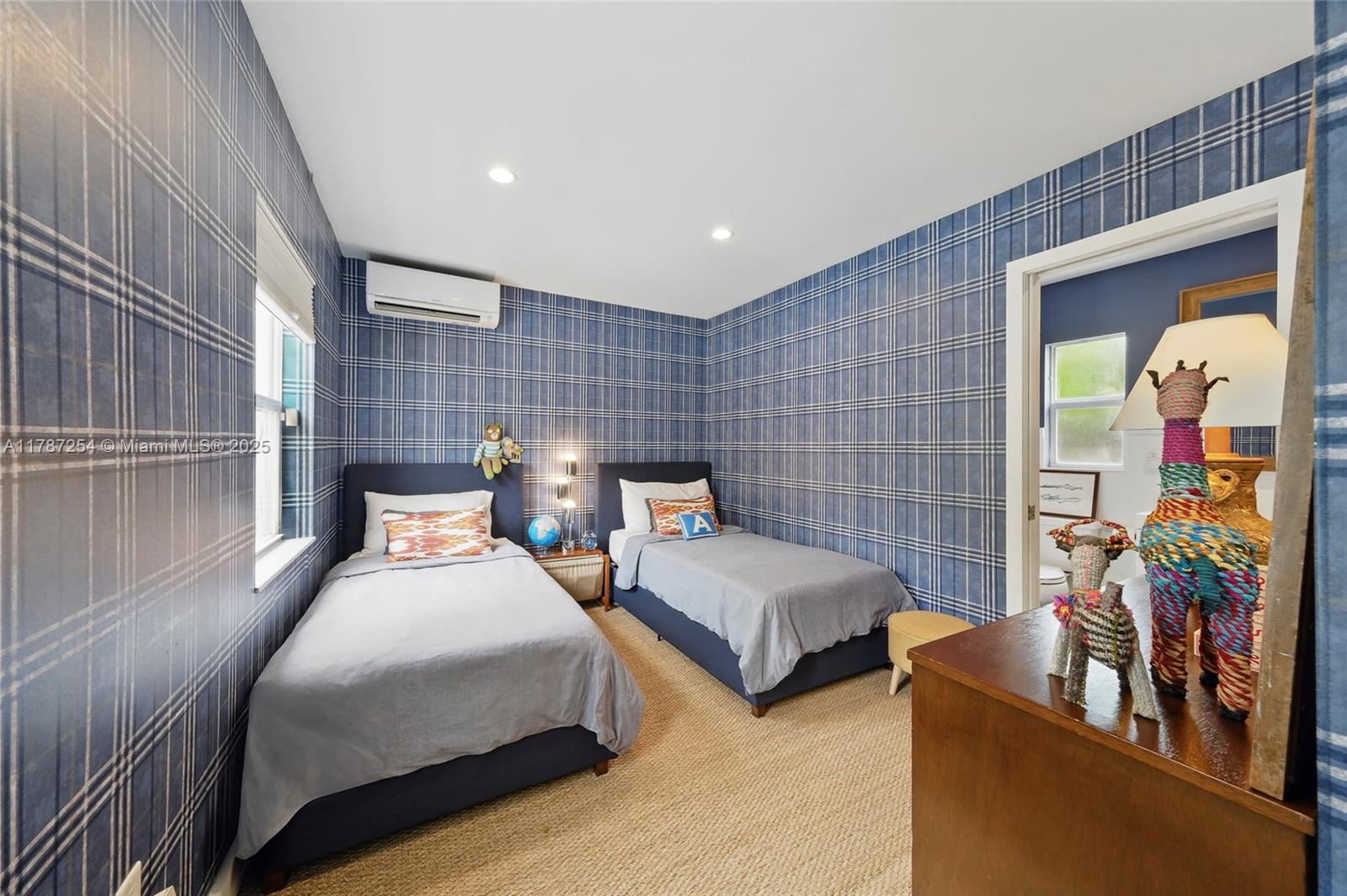 BELLE MEADE OF MIA SEC 1 - Residential