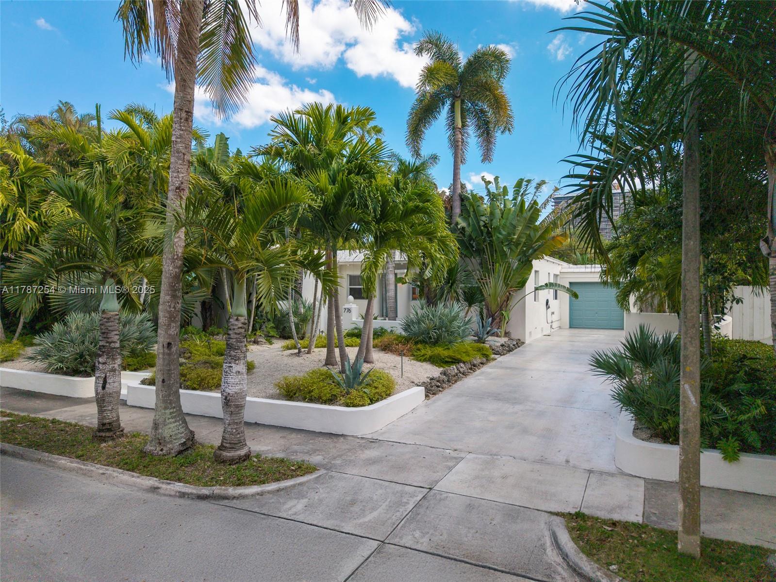 BELLE MEADE OF MIA SEC 1 - Residential