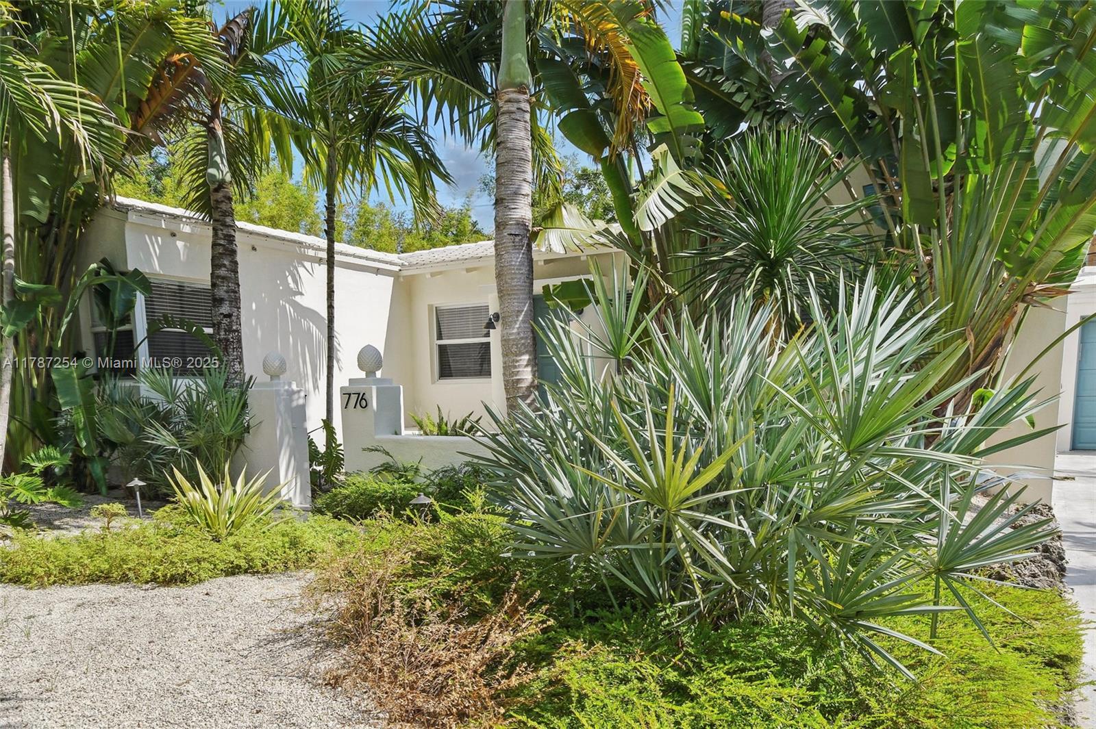 BELLE MEADE OF MIA SEC 1 - Residential