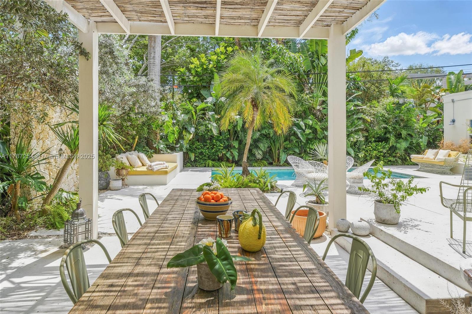 BELLE MEADE OF MIA SEC 1 - Residential