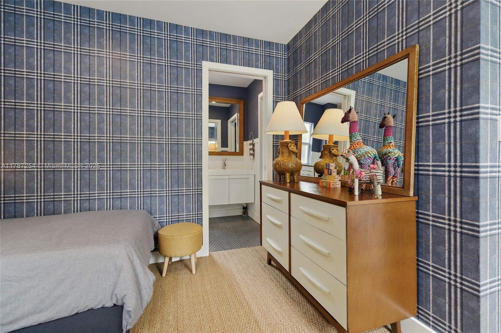 BELLE MEADE OF MIA SEC 1 - Residential