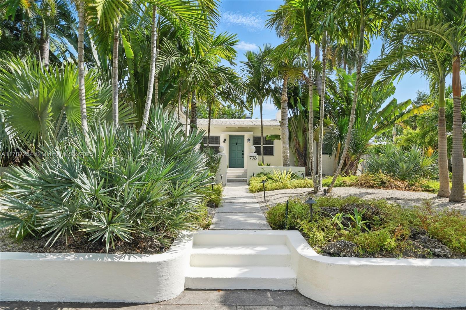 BELLE MEADE OF MIA SEC 1 - Residential