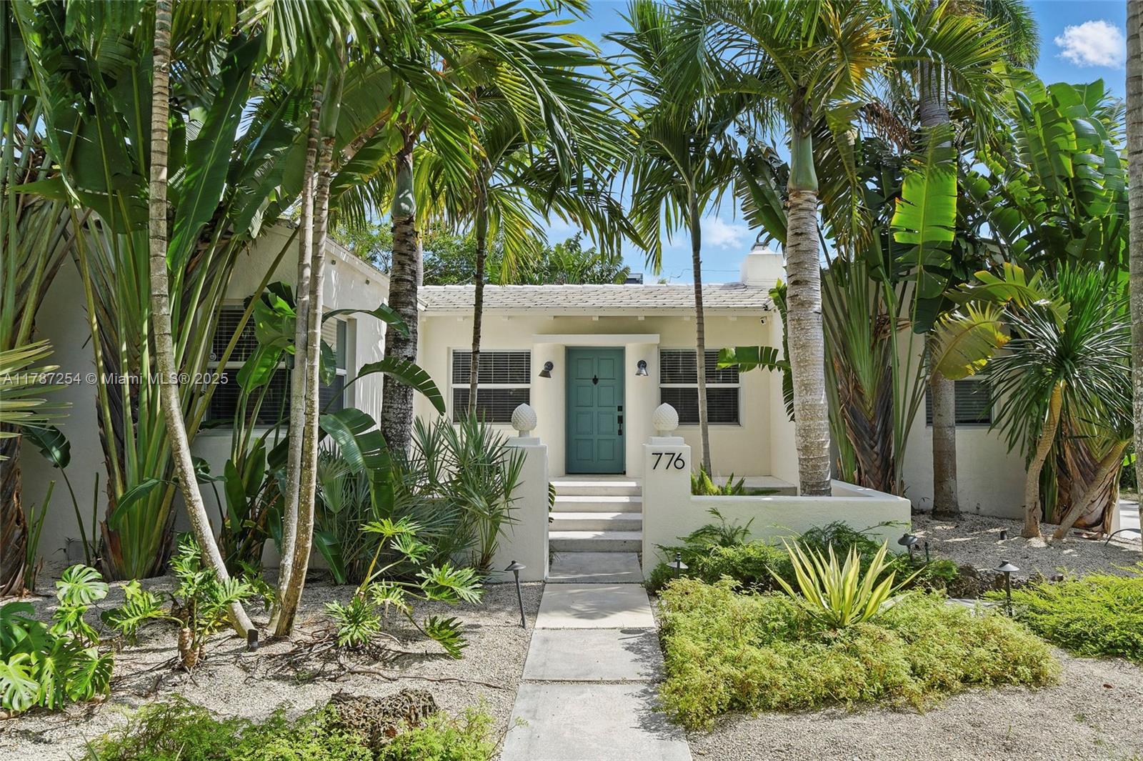 BELLE MEADE OF MIA SEC 1 - Residential