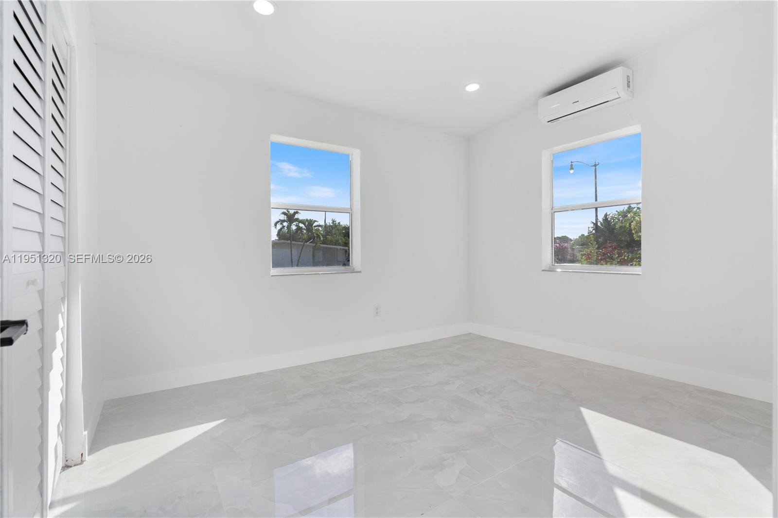 POMPANO BEACH HIGHLANDS 5 - Residential