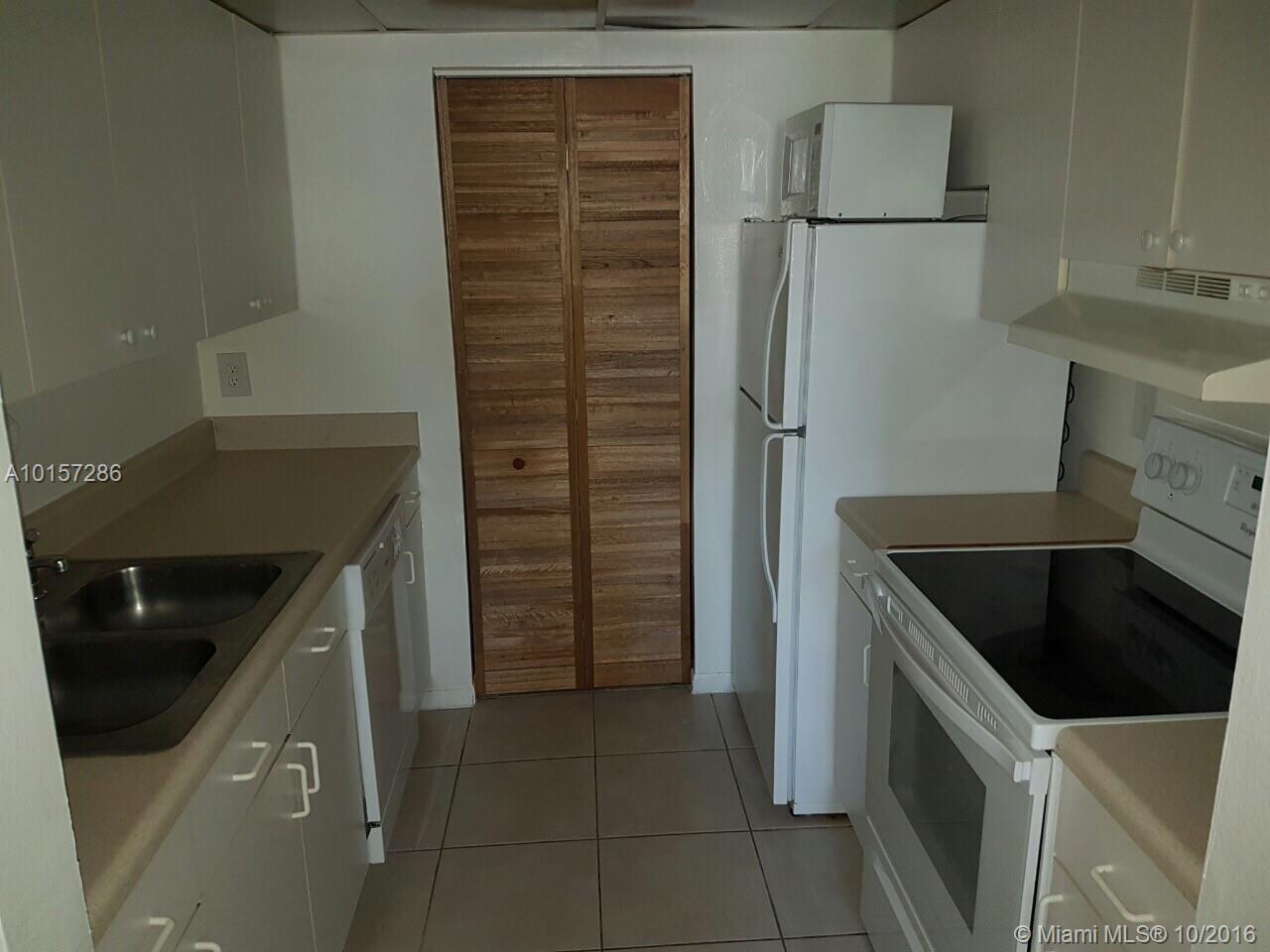 Palm Village Club Condo - Residential Lease