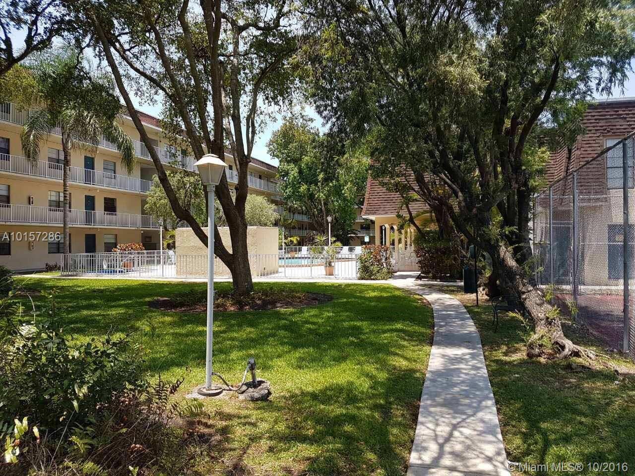 Palm Village Club Condo - Residential Lease