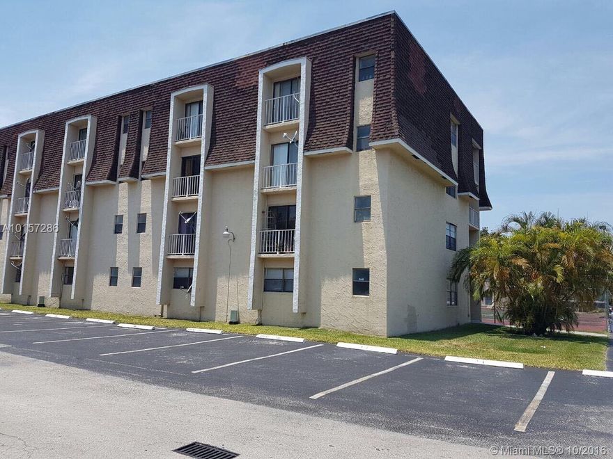 Nice 1/1 condo with beautiful landscaping, tennis court, basketball court, exercise room, & pool. Close to beach & shopping. New Rheem split AC system & water heater in 2013. New refrigerator, dishwasher & garbage disposal in 2013. New stove in 2015. All tile floors. Steps from just renovated Dania Beach Casino.