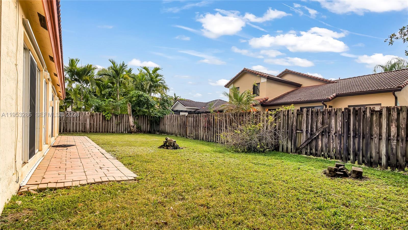 OAK CREEK - Residential