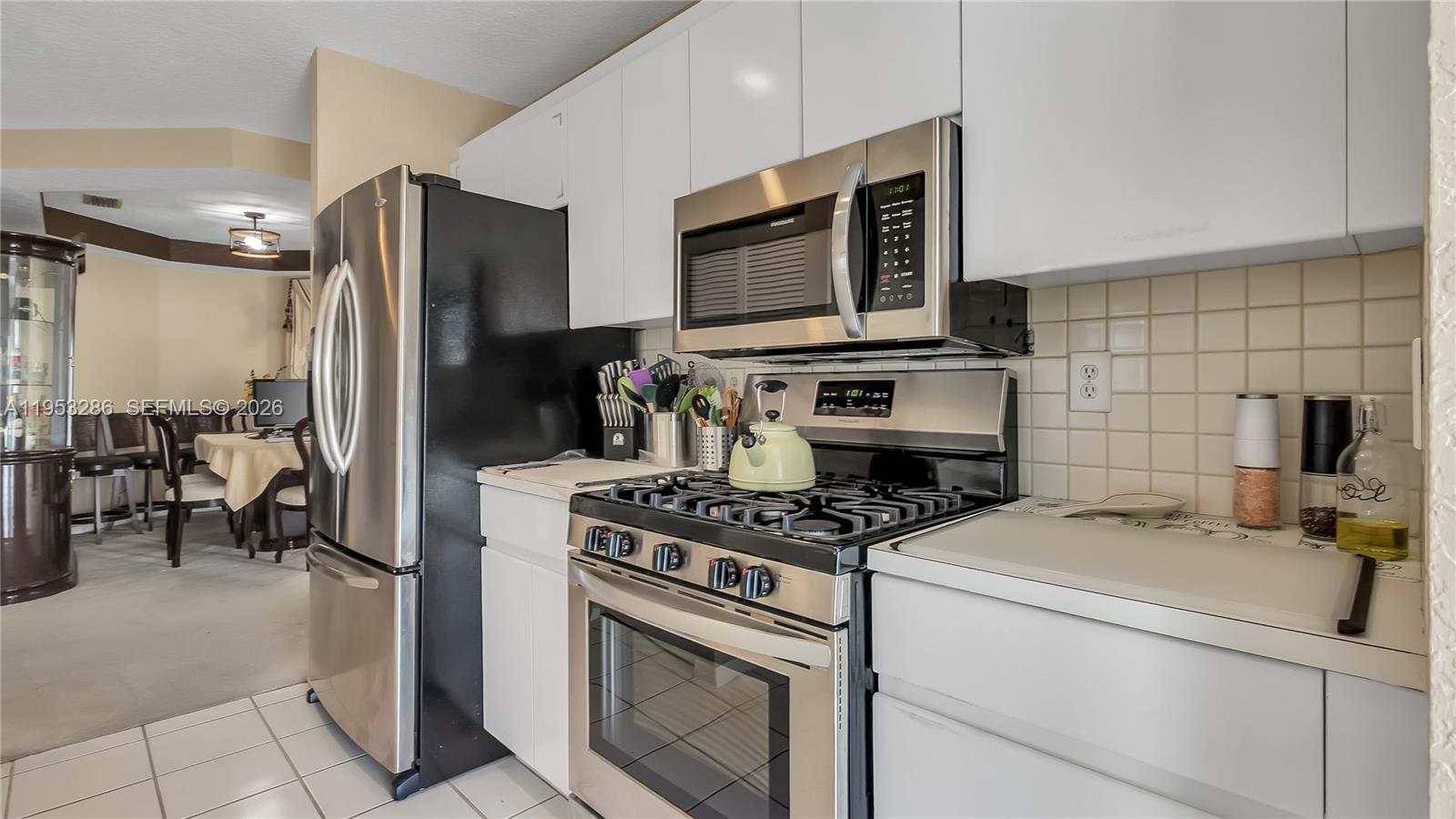 OAK CREEK - Residential