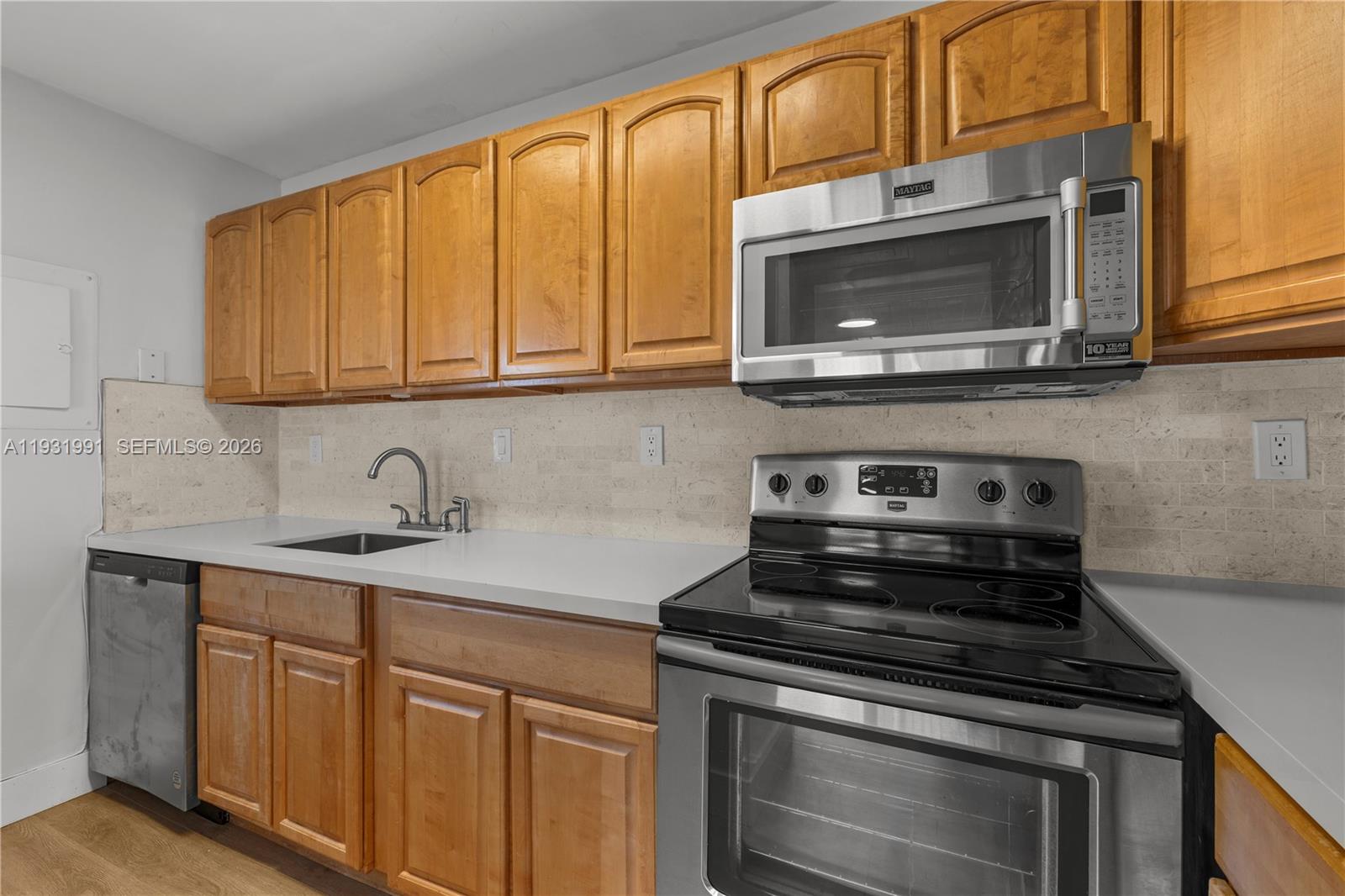 NEWPORT CONDOMINUM - Residential Lease