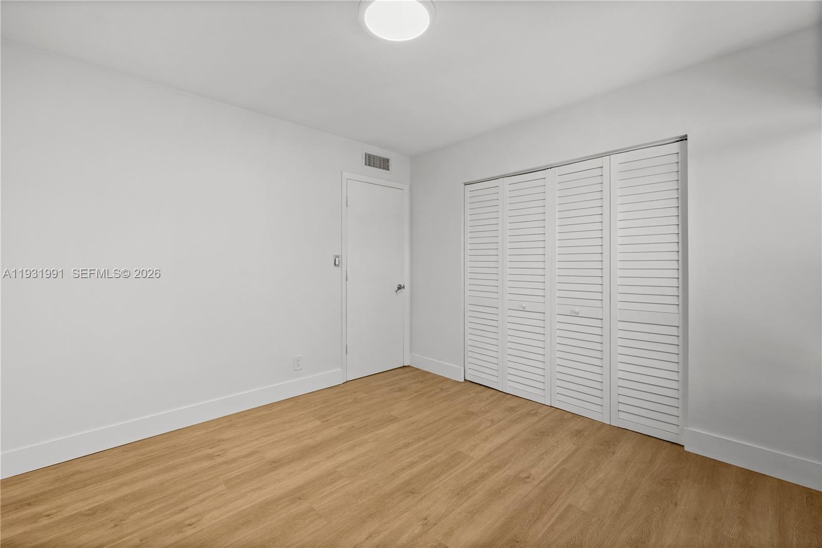 NEWPORT CONDOMINUM - Residential Lease