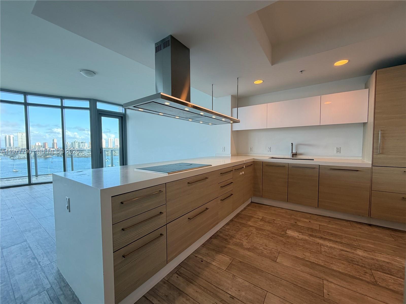 MARINA PALMS RESIDENCES S - Residential Lease